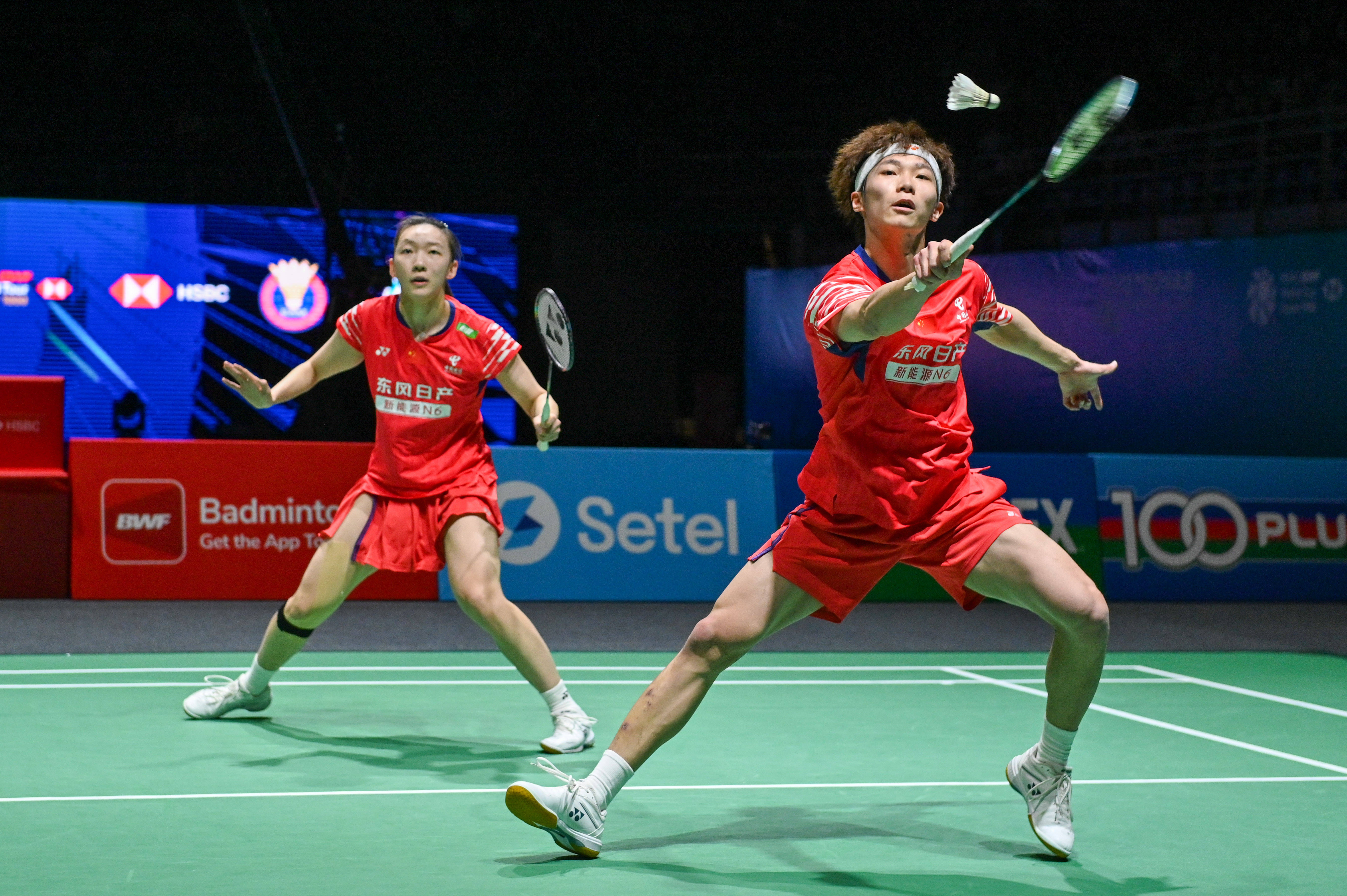 马来西亚羽毛球公开赛：蒋振邦/魏雅欣晋级决赛